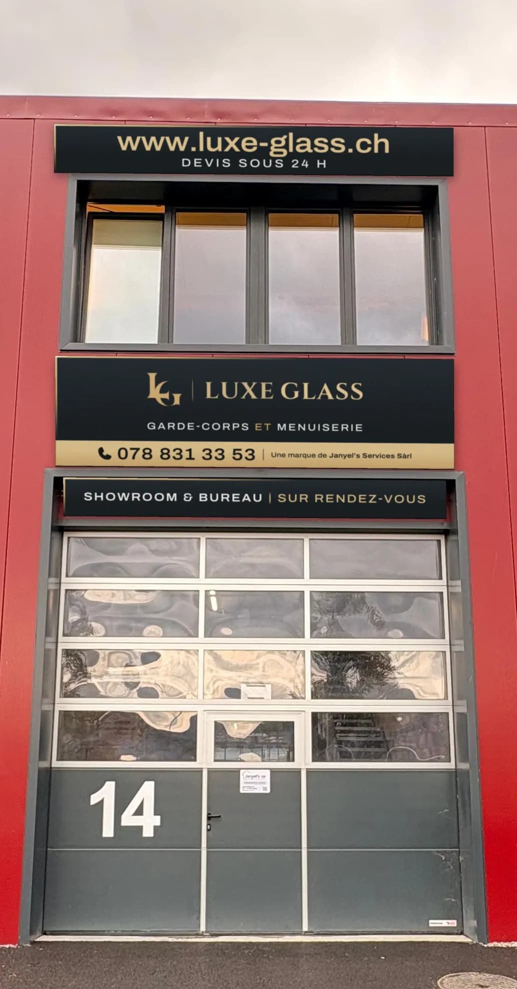 Le box 14 de LuxeGlass vu de face